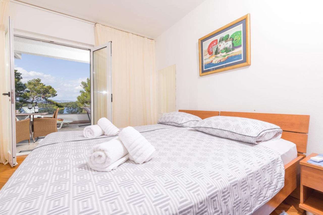 Apartments Dobronic Jelsa  Exterior photo