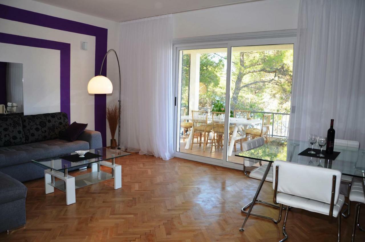 Apartments Dobronic Jelsa  Exterior photo